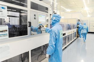 超高清“成都造”面板，智能大脑与绿色工厂的协同交响